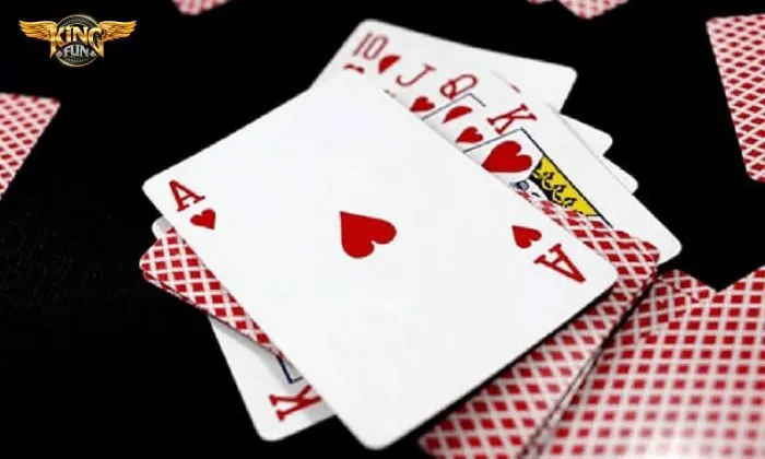 Sâm lốc là gì Sâm lốc là game bài có lối chơi đơn giản, dễ hiểu